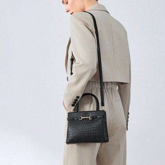 Black Elegant Women's Premium Textured Metallic Buckle Accented Handbag - Picture 7 of 7